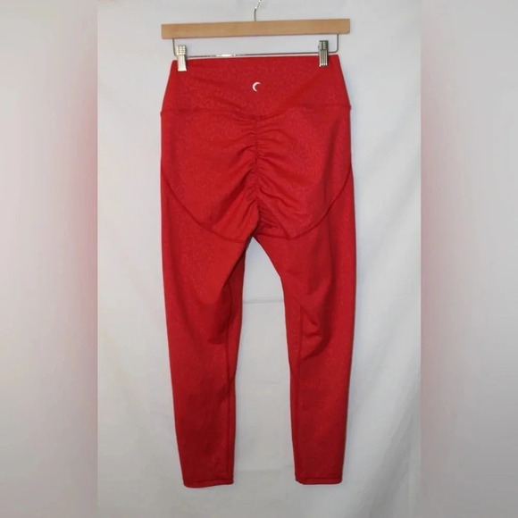 Zyia Active Light n Tight Red Leopard Hi-Rise 7/8 Leggings 12 - Picture 7 of 12